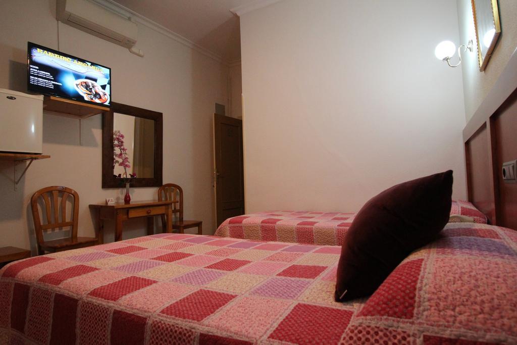Hostal Greco Gran Via Madrid Exterior foto