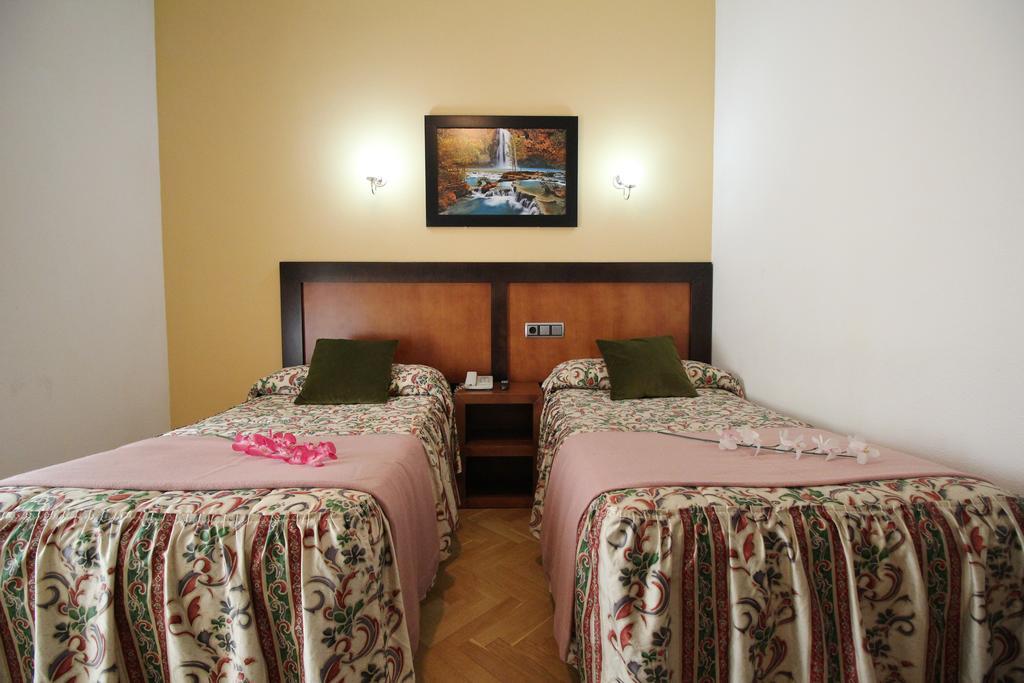 Hostal Greco Gran Via Madrid Exterior foto