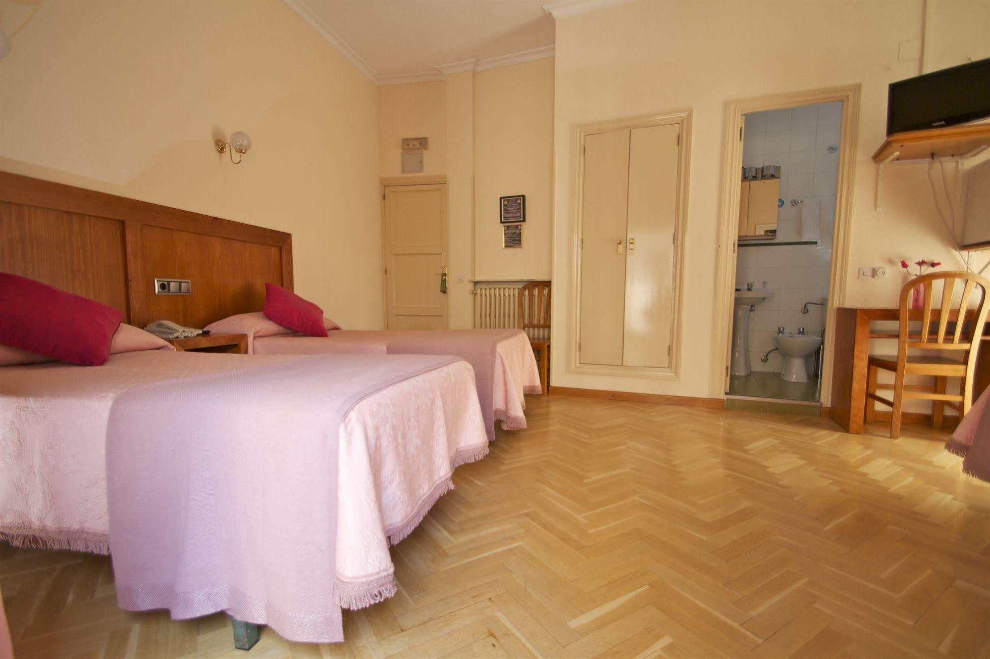 Hostal Greco Gran Via Madrid Exterior foto