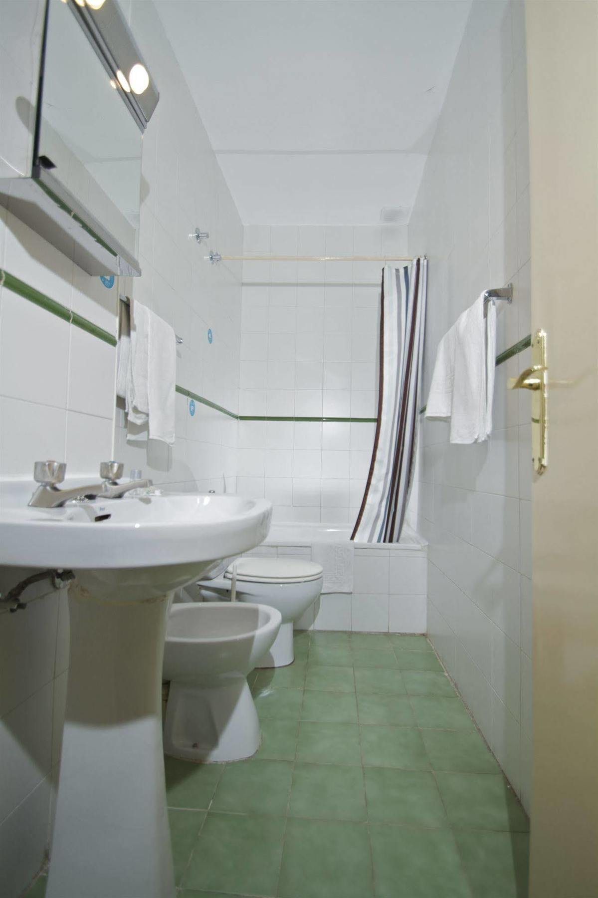 Hostal Greco Gran Via Madrid Exterior foto